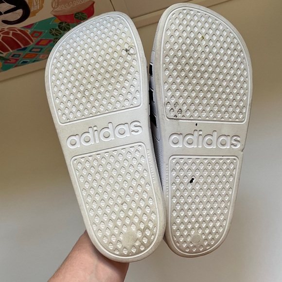 (men’s) adidas • white & black open toe pool flip flops - Picture 10 of 16